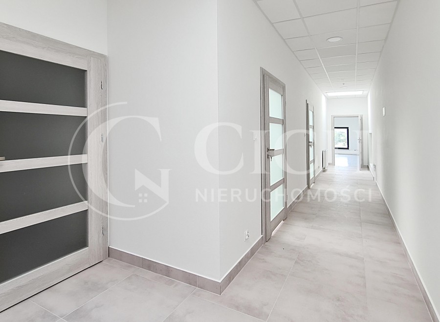 małopolskie, Miasto Tarn&oacute;w, Radł&oacute;w, Lokal biurowy w Radłowie.